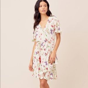 SUPER CUTE WRAP FLORAL DRESS